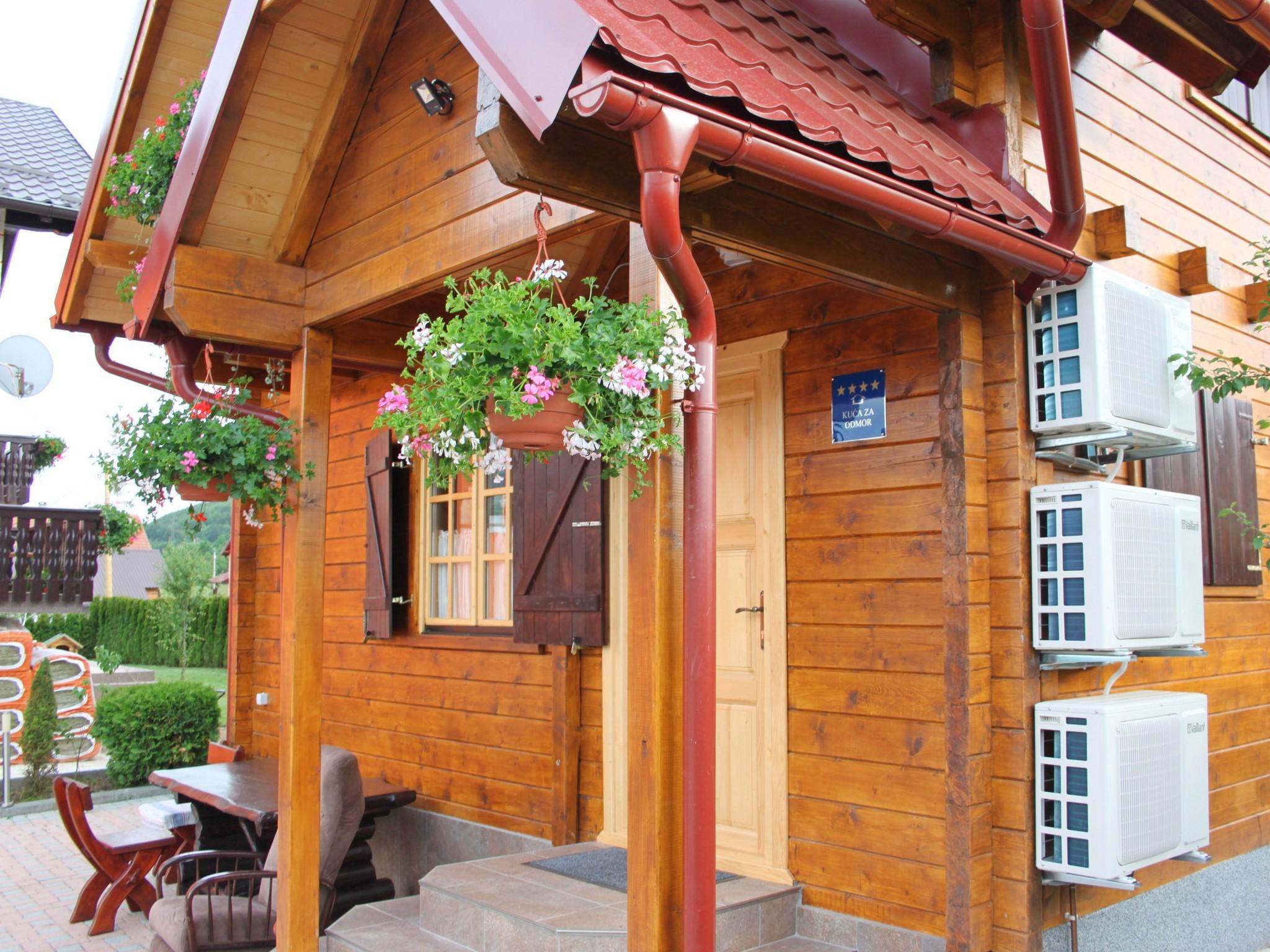 Holiday Home Ena Vrelo Koreničko Buitenkant foto